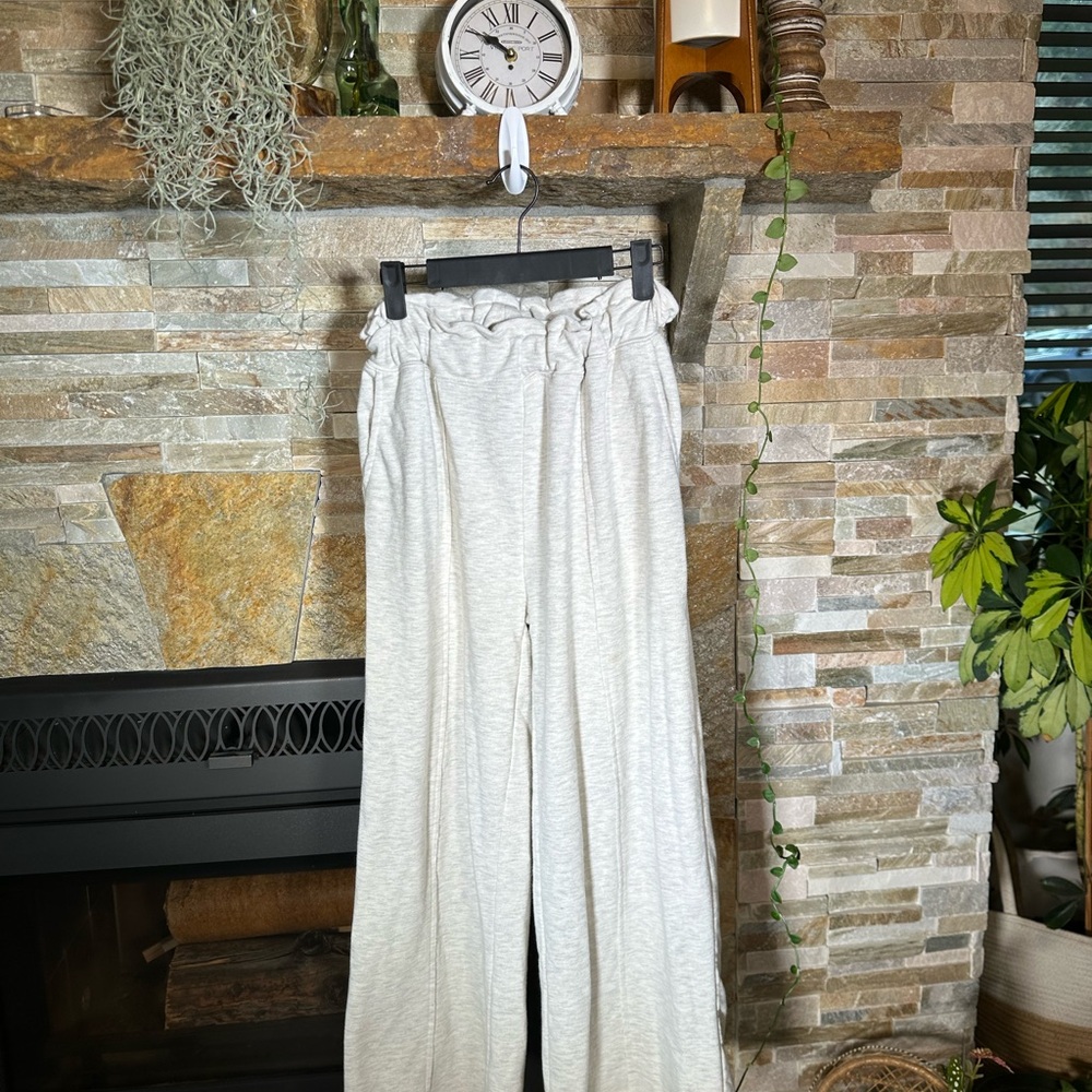 NWOT Light Grey XS DIP Sweatpants Wide Leg - Casual & Stylish